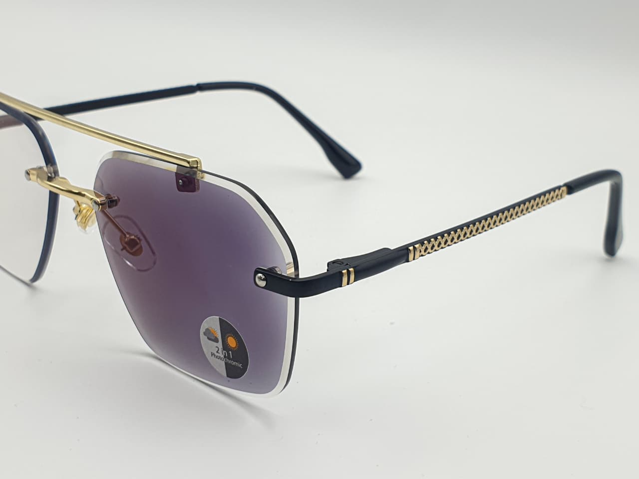 Transition Grey ā Rimless Sunglasses