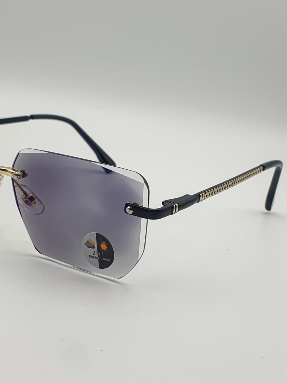 Transition Grey ā Rimless Sunglasses